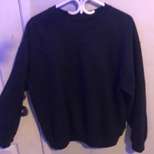 Medium black crew neck